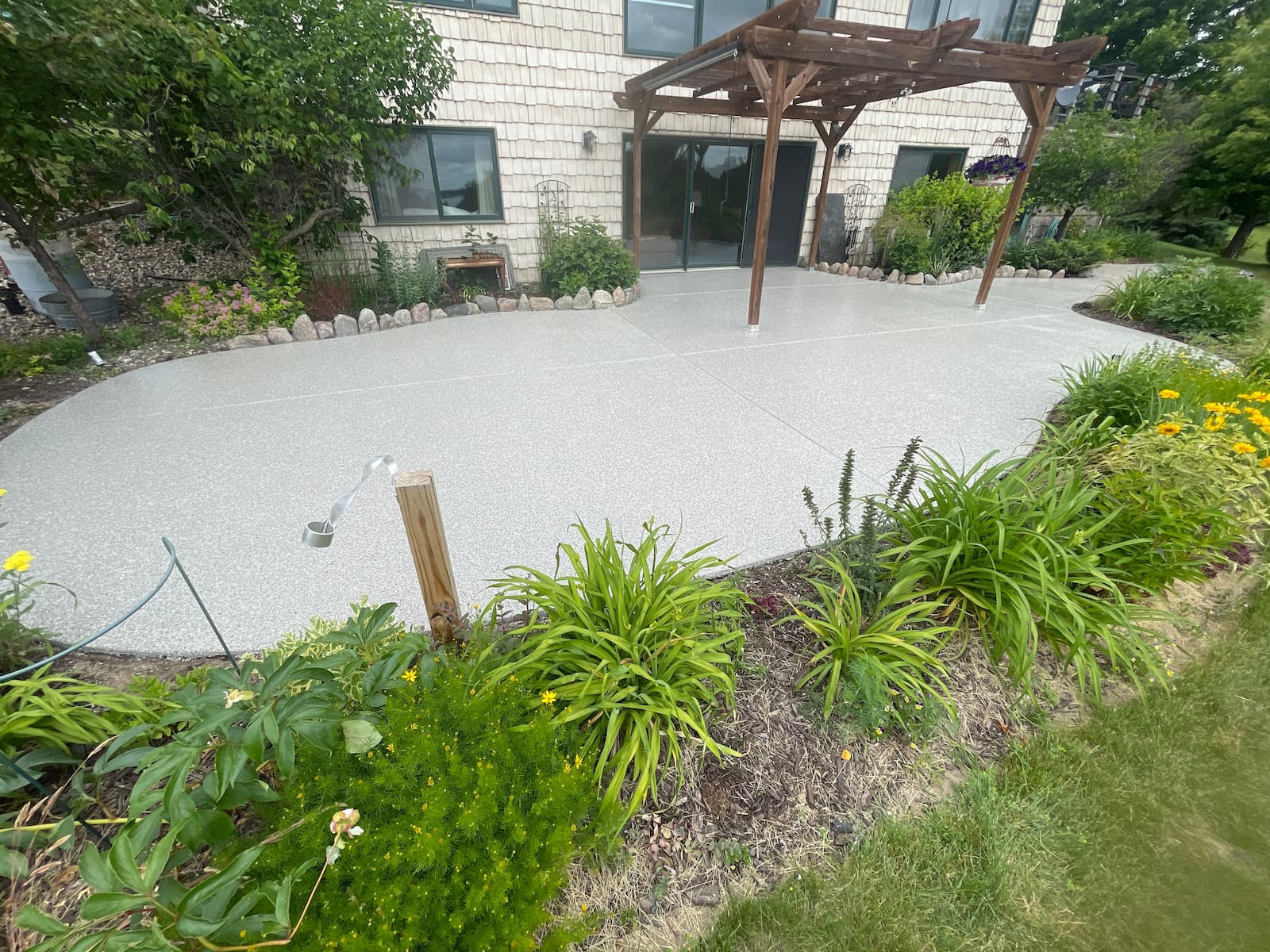 garden patio Preparation & Application: Ensuring Longevity for Concrete Coatings in North Dakota